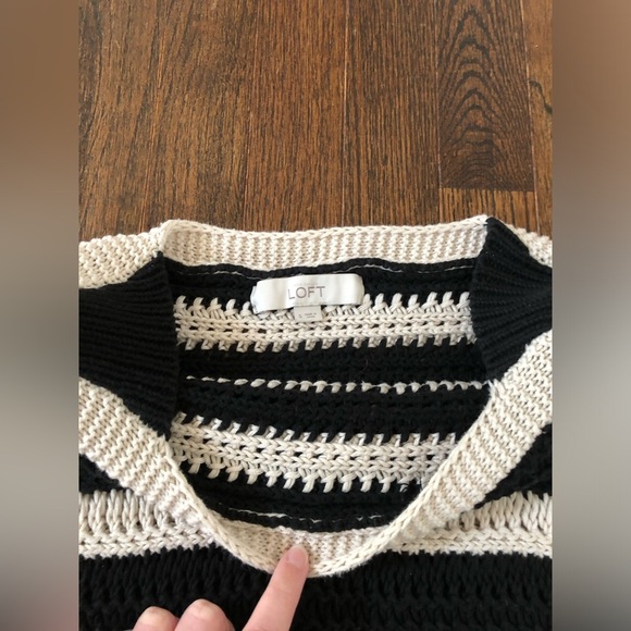 Ann Taylor LOFT Women’s S Black/Cream Open-Stitch Knit Short-Sleeve Sweater EUC! - Picture 3 of 10
